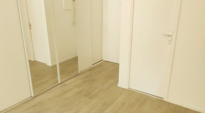 Appartement 4 pièces de 81 m² à Magny-les-Hameaux (78114)