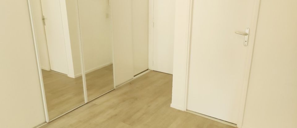 Appartement 4 pièces de 81 m² à Magny-les-Hameaux (78114)