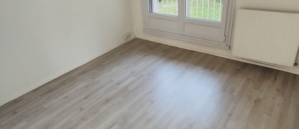 Appartement 4 pièces de 81 m² à Magny-les-Hameaux (78114)