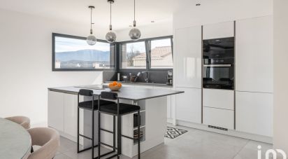 Maison 5 pièces de 130 m² à Romans-sur-Isère (26100)