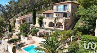 Traditional house 5 rooms of 150 m² in Saint-Cyr-sur-Mer (83270)