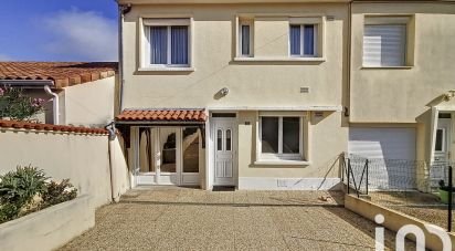 Maison 5 pièces de 92 m² à Jarnac (16200)