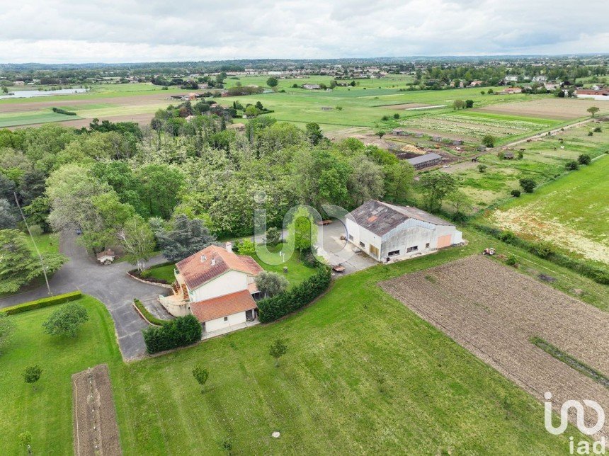 Maison 7 pièces de 200 m² à Saint-Jory (31790)