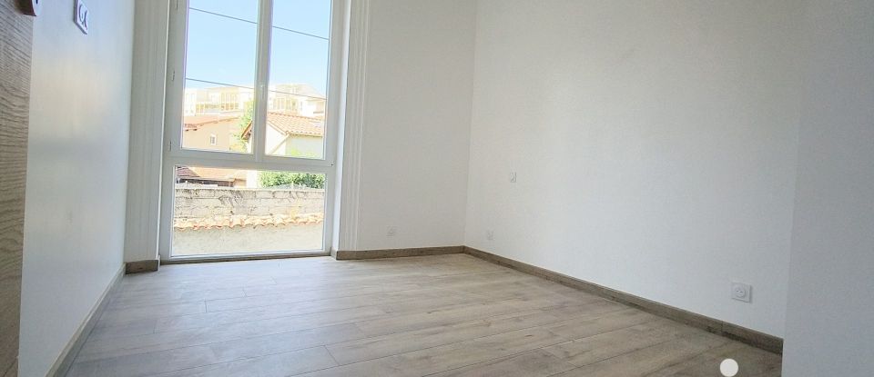 Apartment 3 rooms of 60 m² in Saint-Laurent-de-Chamousset (69930)