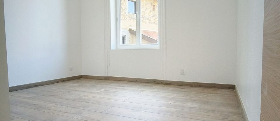 Apartment 3 rooms of 60 m² in Saint-Laurent-de-Chamousset (69930)