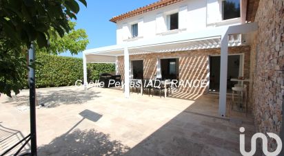 House 7 rooms of 202 m² in Six-Fours-les-Plages (83140)