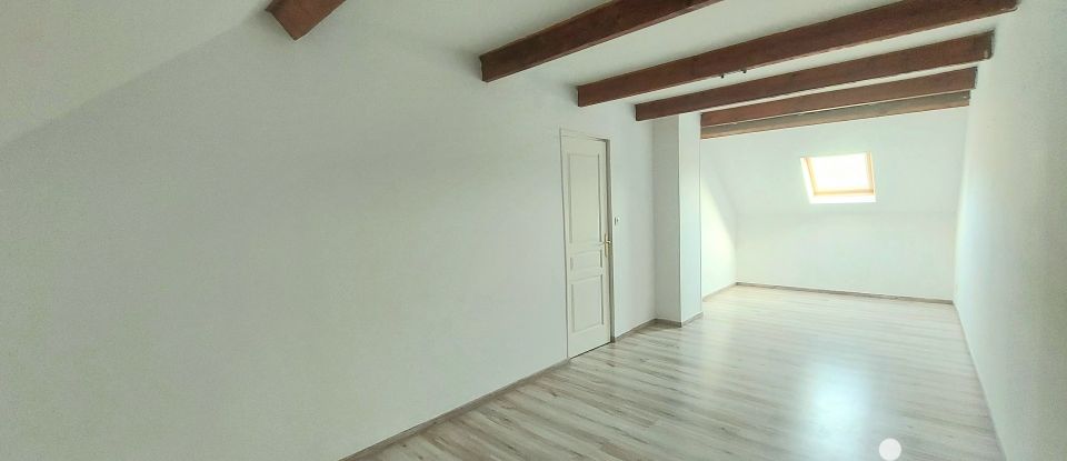 Pavilion 5 rooms of 105 m² in Congis-sur-Thérouanne (77440)