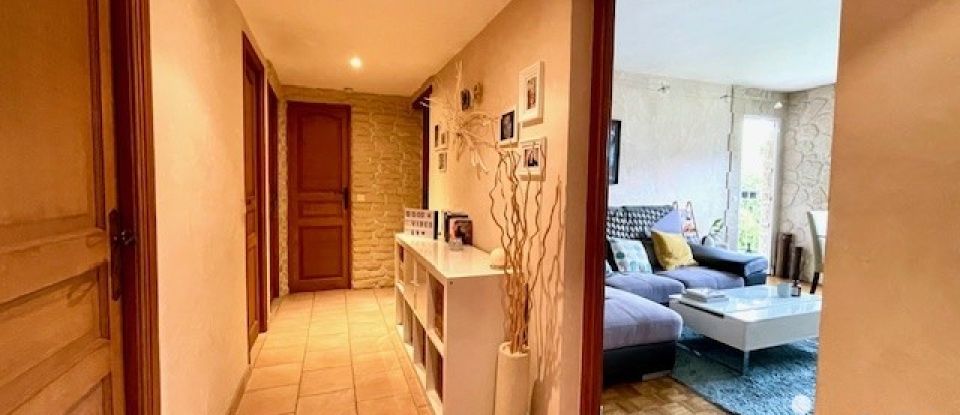 Appartement 3 pièces de 63 m² à Coubron (93470)