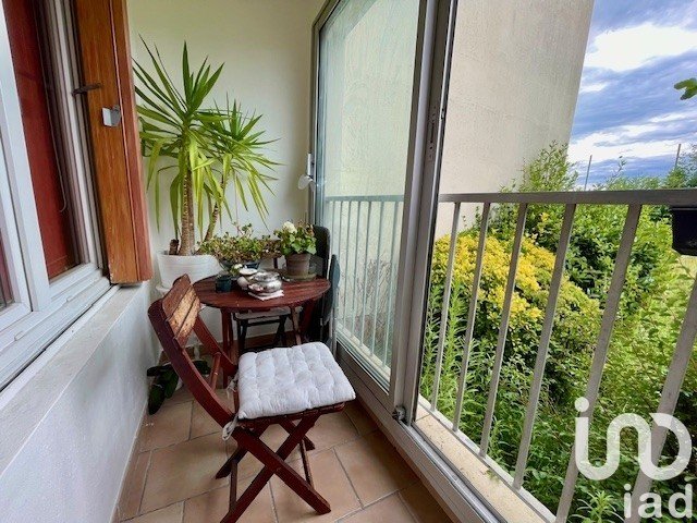 Appartement 3 pièces de 63 m² à Coubron (93470)