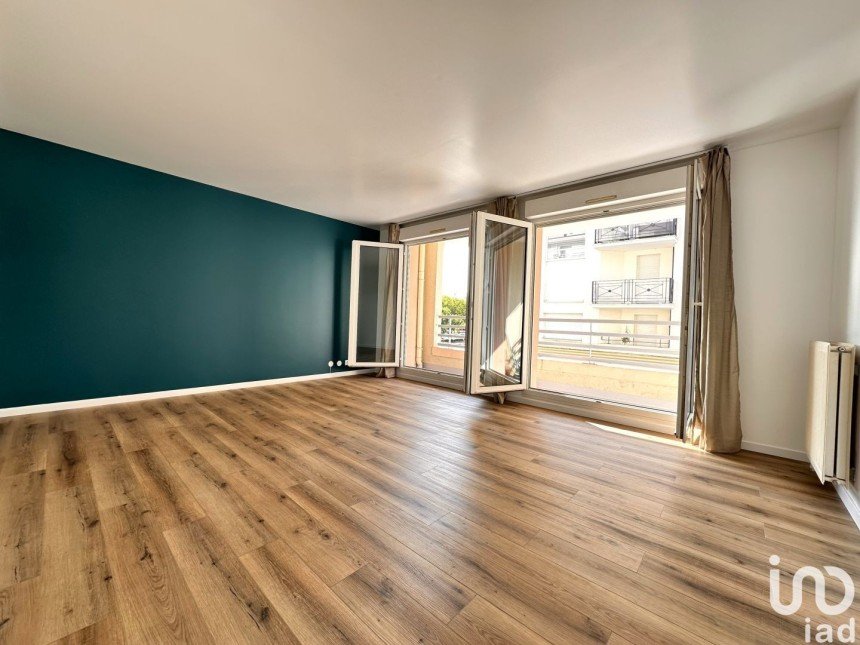 Appartement 3 pièces de 69 m² à Bussy-Saint-Georges (77600)