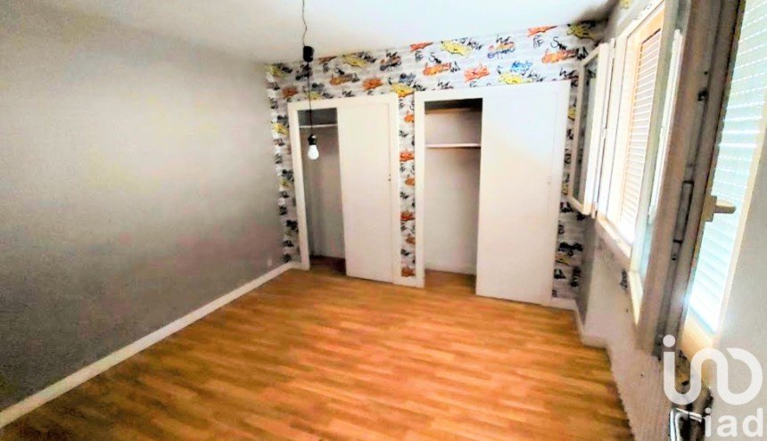 Appartement 2 pièces de 43 m² à Le Coteau (42120)