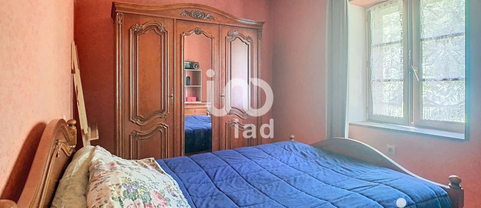 Village house 9 rooms of 169 m² in Villards-d'Héria (39260)