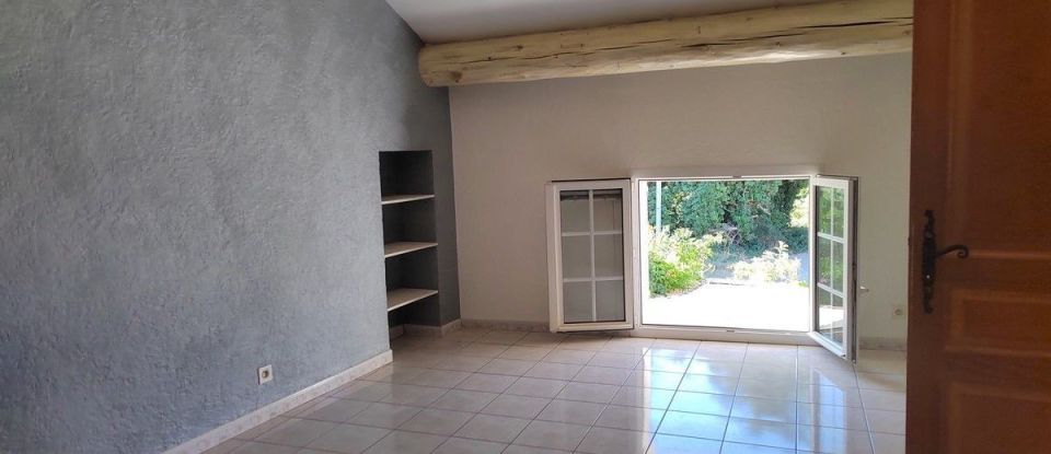 Maison 8 pièces de 160 m² à Camaret-sur-Aigues (84850)