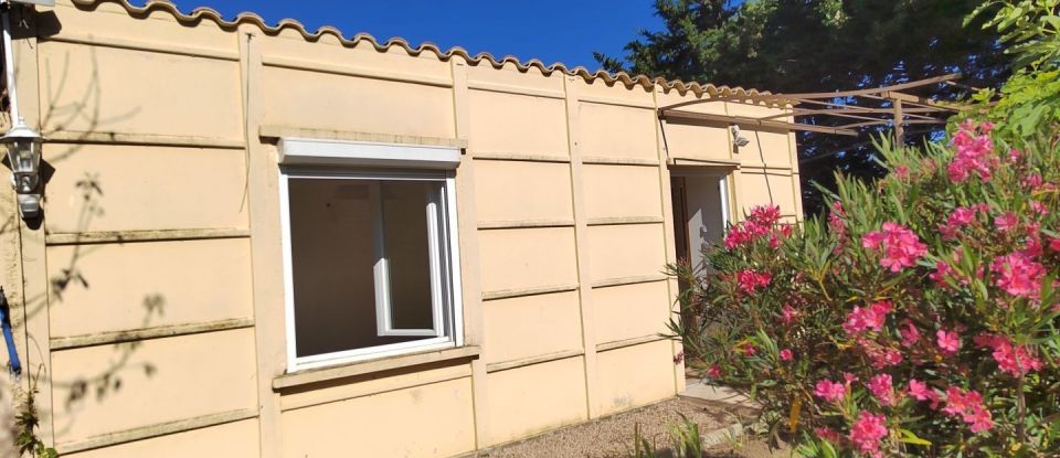 Maison 8 pièces de 160 m² à Camaret-sur-Aigues (84850)