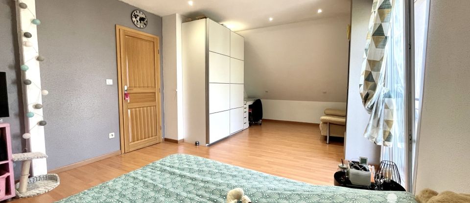 Maison 5 pièces de 125 m² à Urschenheim (68320)