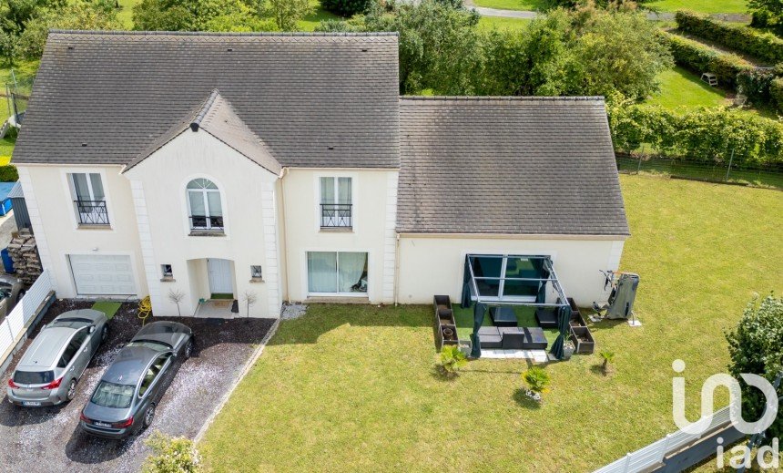 Maison traditionnelle 7 pièces de 257 m² à Mareuil-lès-Meaux (77100)