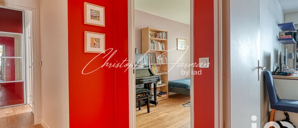 Appartement 5 pièces de 109 m² à Paris (75015)