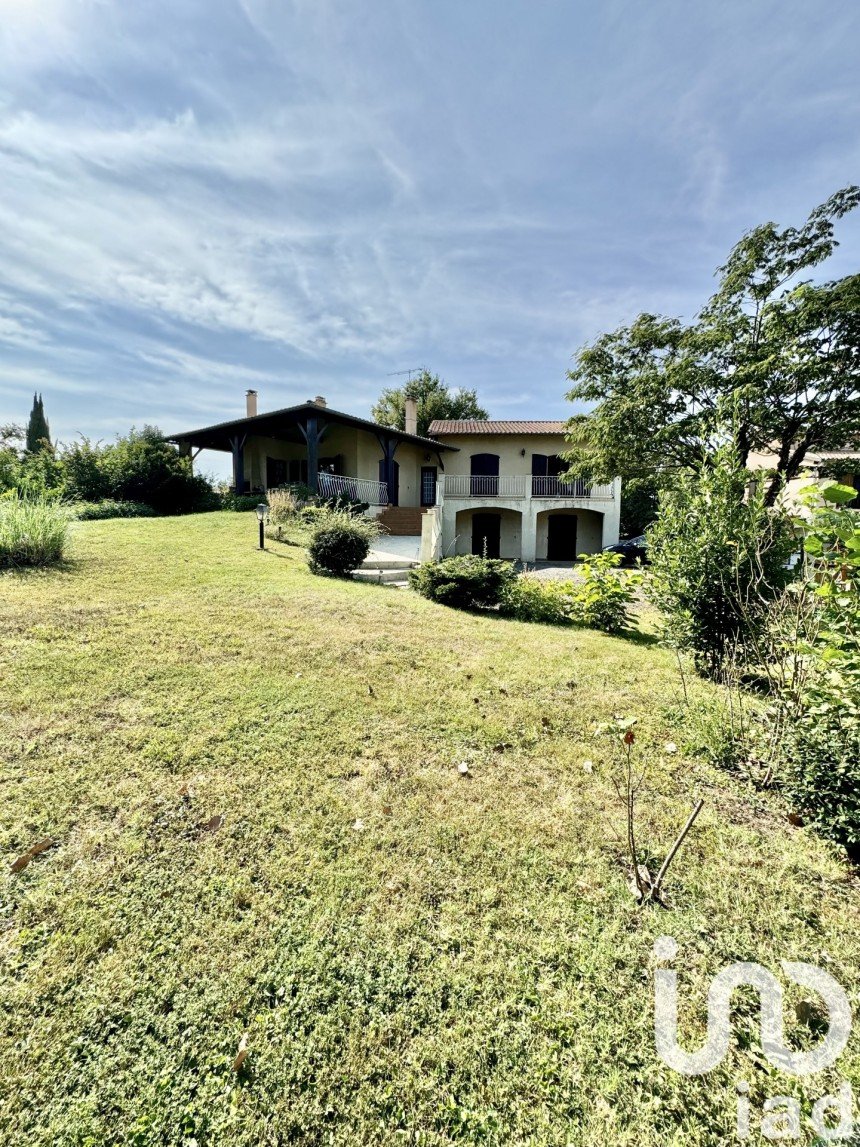 Maison traditionnelle 5 pièces de 150 m² à Montauban (82000)