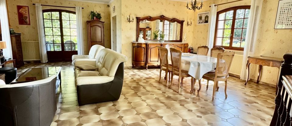 Traditional house 5 rooms of 150 m² in Montauban (82000)