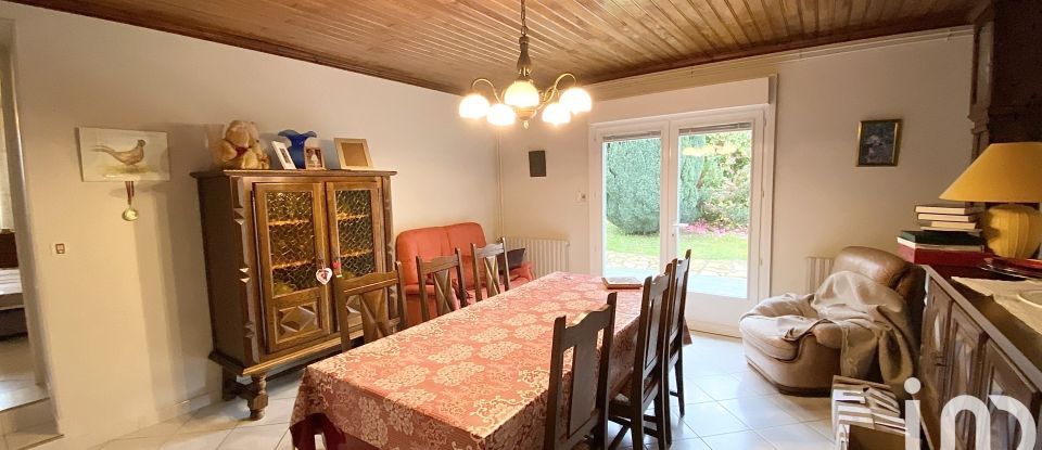 House 4 rooms of 128 m² in Tugéras-Saint-Maurice (17130)