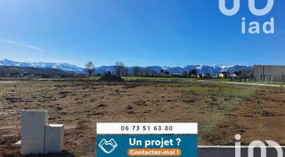 Land of 744 m² in Pontacq (64530)