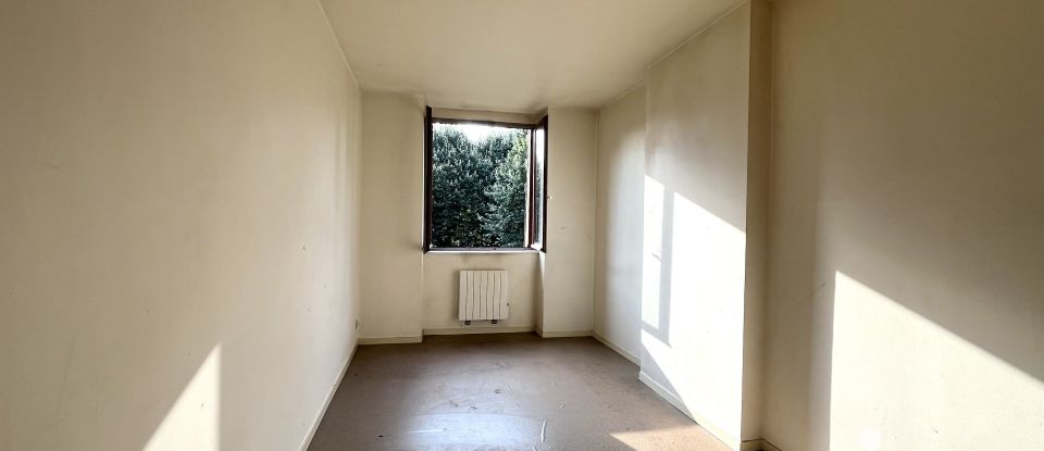 Apartment 4 rooms of 91 m² in Saint-Étienne (42100)