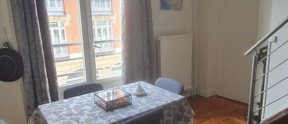 Apartment 3 rooms of 70 m² in Lille (59800)