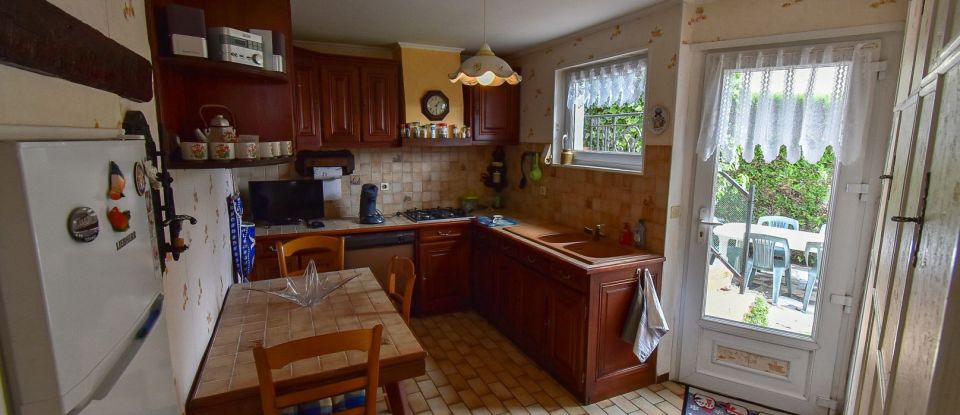 House 6 rooms of 125 m² in Coubron (93470)