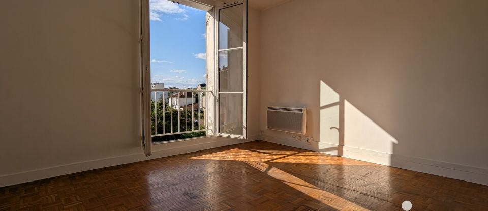 Apartment 2 rooms of 46 m² in Versailles (78000)