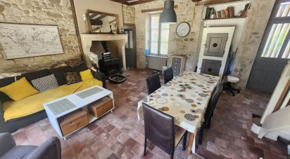 House 4 rooms of 106 m² in Lignac (36370)