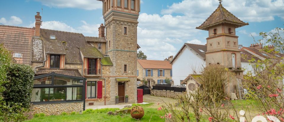 Maison traditionnelle 7 pièces de 170 m² à Fontenay-lès-Briis (91640)