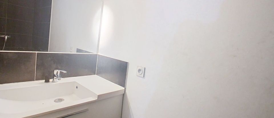 Appartement 2 pièces de 63 m² à Marseille (13004)