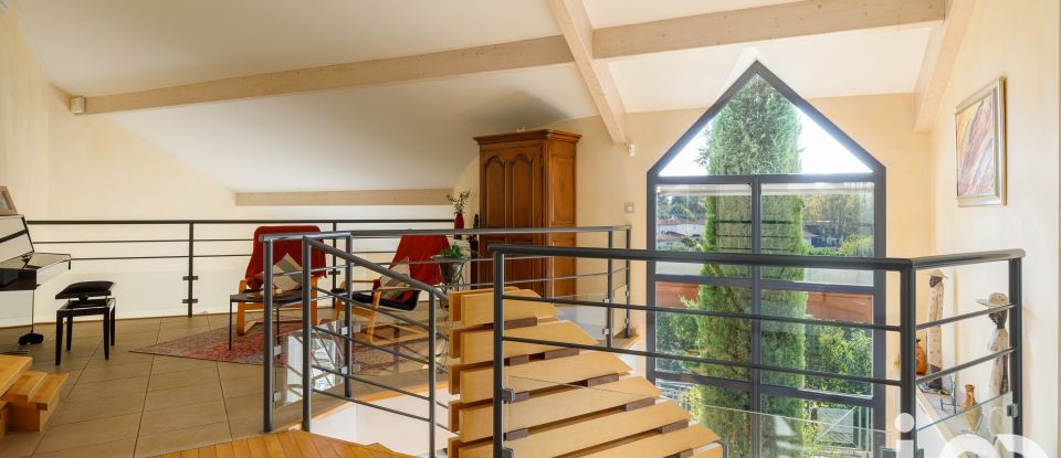 Maison 6 pièces de 197 m² à Saint-Priest (69800)