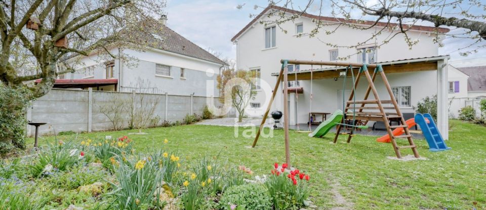 Maison 5 pièces de 120 m² à Lizy-sur-Ourcq (77440)