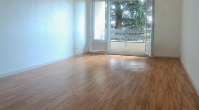 Apartment 2 rooms of 44 m² in Tarbes (65000)