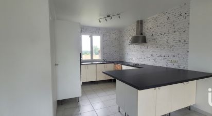 House 6 rooms of 113 m² in Mesnils-sur-Iton (27240)