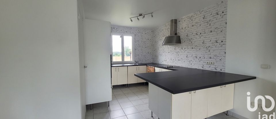 Maison 6 pièces de 113 m² à Mesnils-sur-Iton (27240)