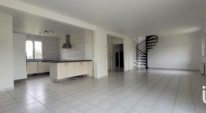 Maison 6 pièces de 113 m² à Mesnils-sur-Iton (27240)