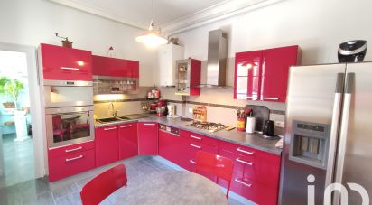 Apartment 6 rooms of 154 m² in Poitiers (86000)