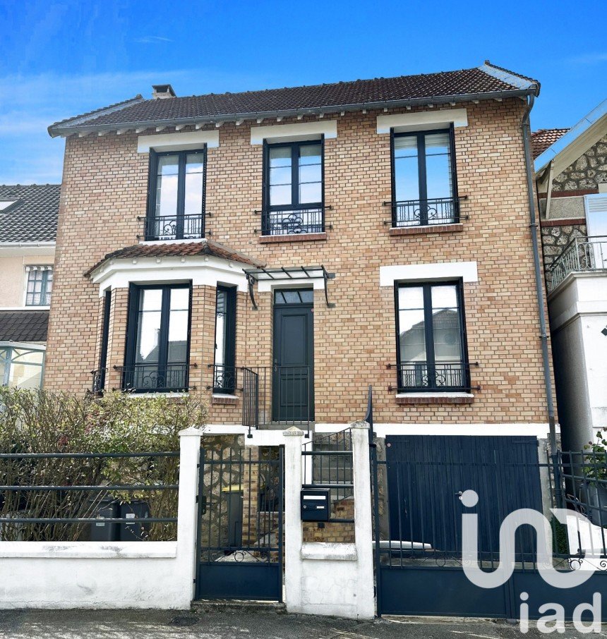 Maison 7 pièces de 141 m² à Ville-d'Avray (92410)