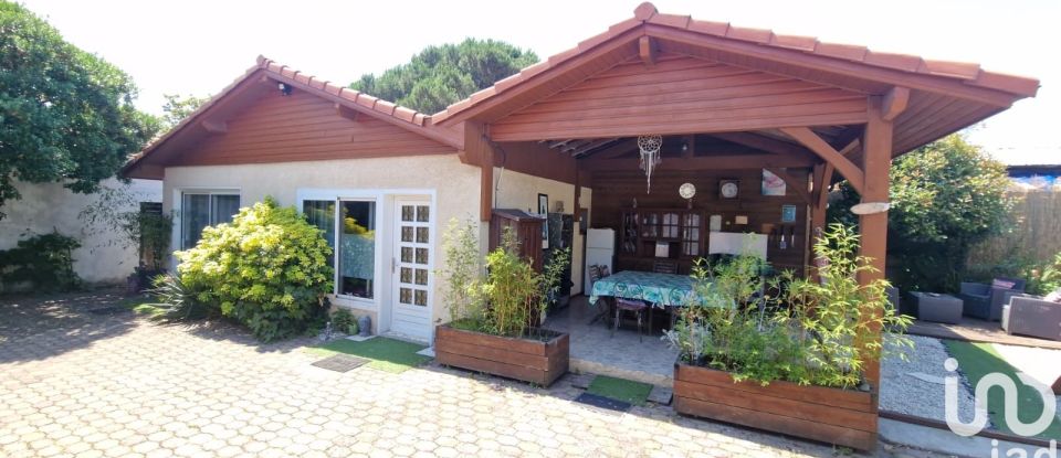 House 7 rooms of 139 m² in Biscarrosse (40600)