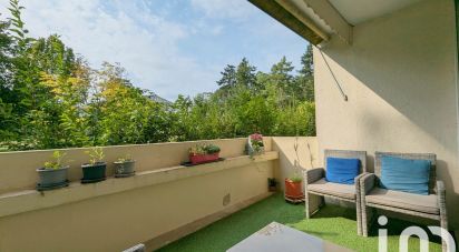 Apartment 3 rooms of 67 m² in Massy (91300)