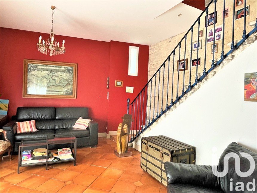 Town house 7 rooms of 145 m² in Bordeaux (33800)