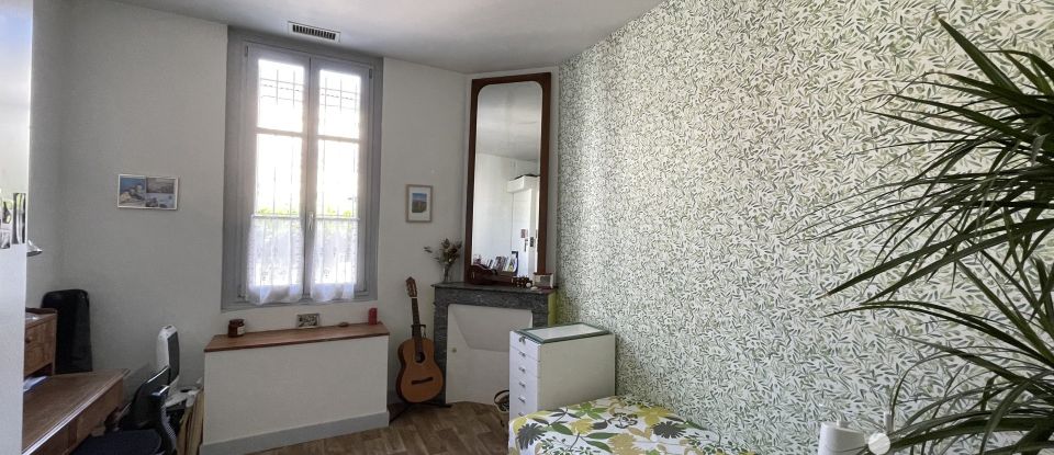 Town house 7 rooms of 145 m² in Bordeaux (33800)