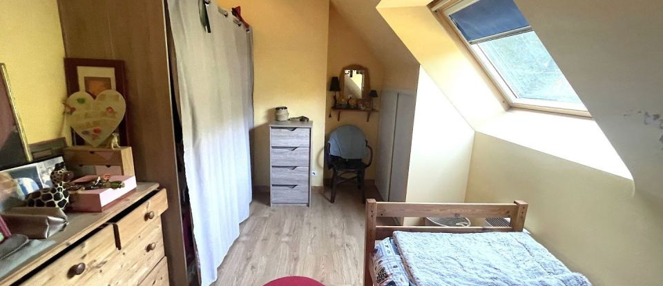 Maison 5 pièces de 90 m² à Bourbriac (22390)