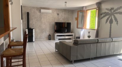 House 6 rooms of 137 m² in Boinville-le-Gaillard (78660)