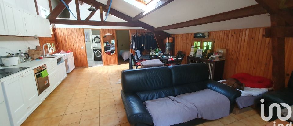 Maison de campagne 9 pièces de 320 m² à Gréez-sur-Roc (72320)