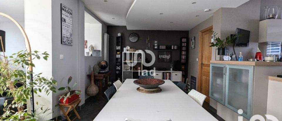 Maison 8 pièces de 125 m² à Villeneuve-d'Ascq (59650)