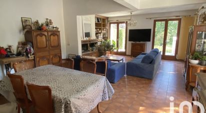 Traditional house 7 rooms of 165 m² in Vaux-sur-Seine (78740)