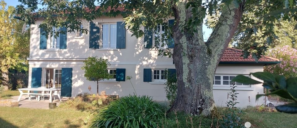 Maison 6 pièces de 165 m² à Andernos-les-Bains (33510)